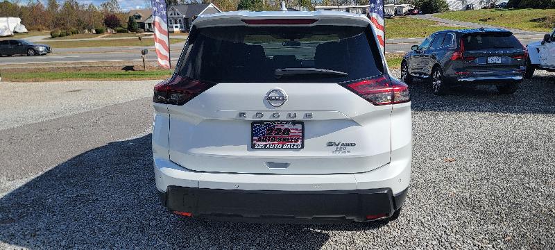 Nissan Rogue SV AWD 2024