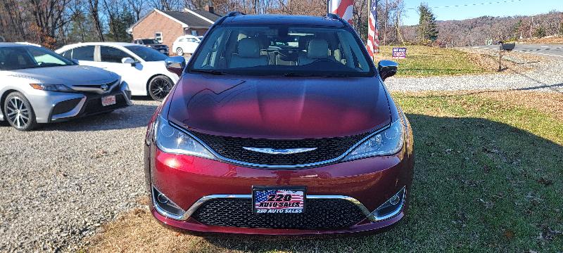 Chrysler Pacifica Limited 2017
