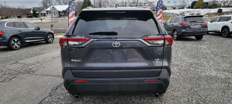 Toyota RAV4 Hybrid LE 2025