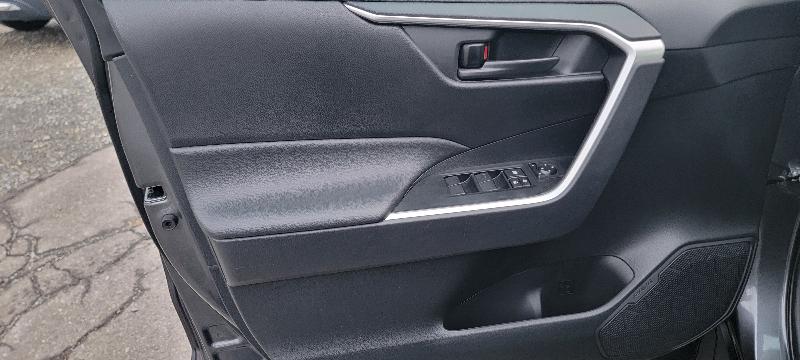 Toyota RAV4 Hybrid LE 2025