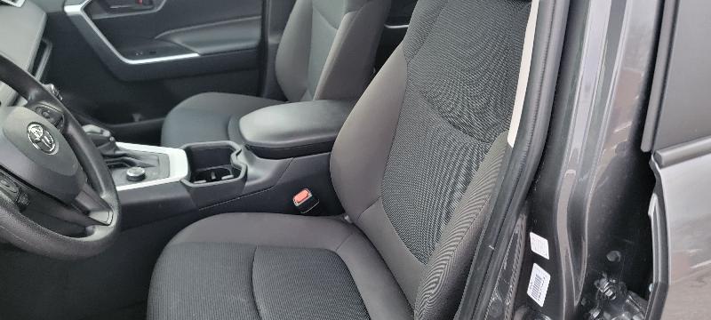 Toyota RAV4 Hybrid LE 2025