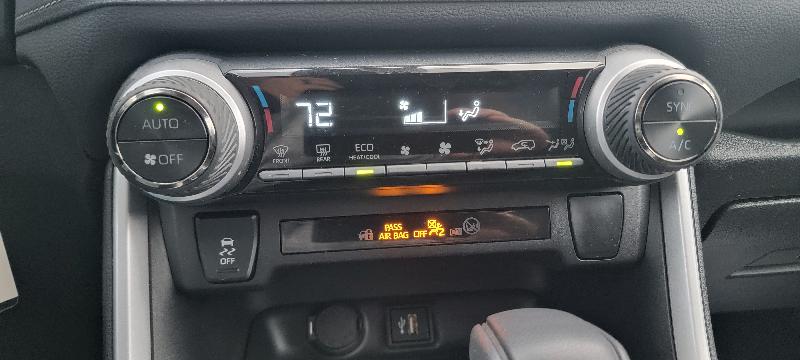 Toyota RAV4 Hybrid LE 2025