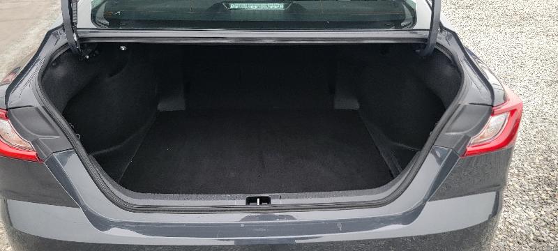 Toyota Camry Hybrid LE 2025