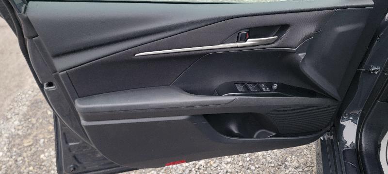 Toyota Camry Hybrid LE 2025