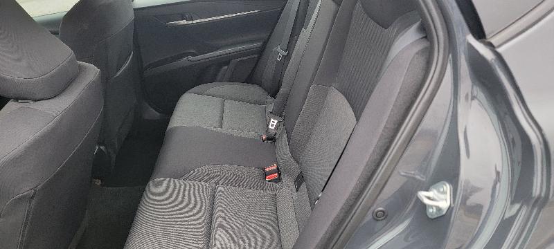 Toyota Camry Hybrid LE 2025