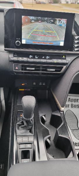 Toyota Camry Hybrid LE 2025