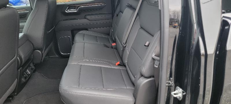 GMC Sierra 1500 SLT Crew Cab 4WD 2025