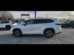 2024 Toyota Highlander 