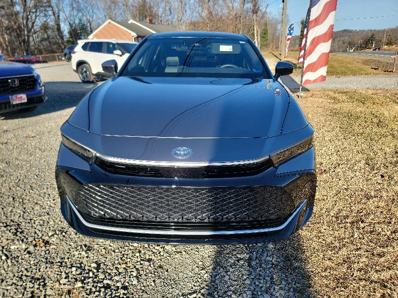 Toyota Crown Limited 4D Sedan AWD 2025