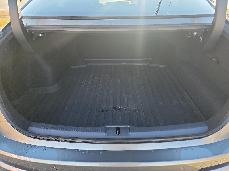 Toyota Crown Limited 4D Sedan AWD 2025