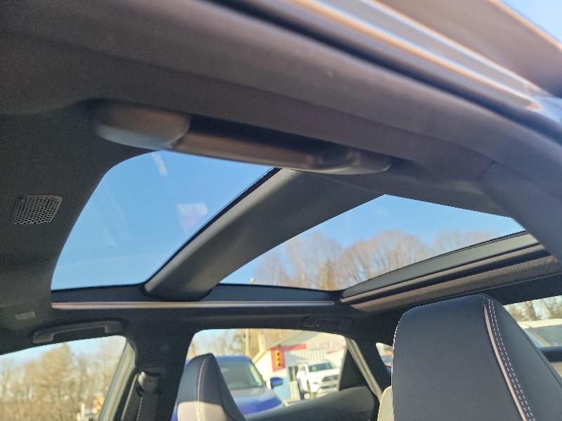 Toyota Crown Limited 4D Sedan AWD 2025