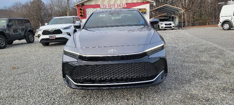 Toyota Crown Limited 4D Sedan AWD 2025