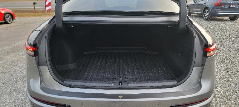 Toyota Crown Limited 4D Sedan AWD 2025