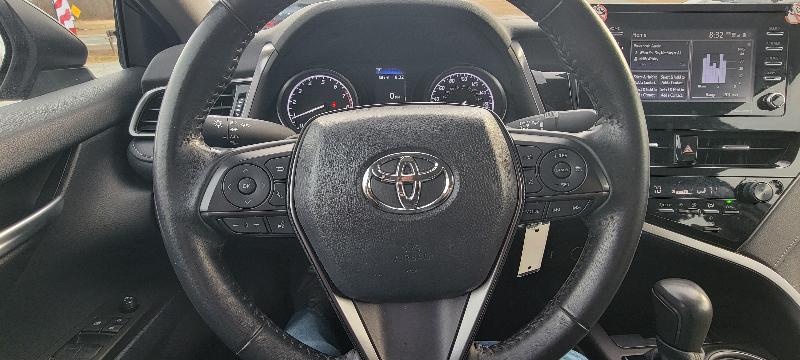 Toyota Camry SE 2024