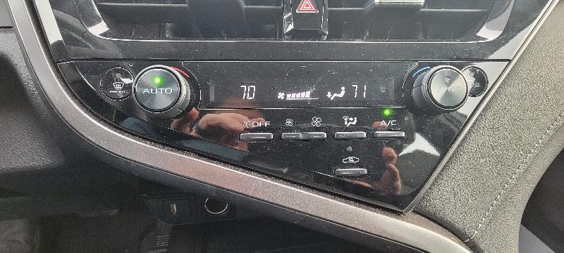 Toyota Camry SE 2024