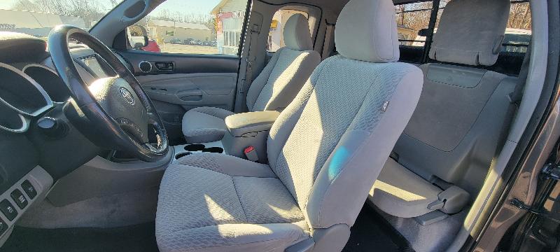 Toyota Tacoma Access Cab V6 4WD 2011