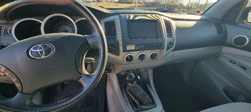 Toyota Tacoma Access Cab V6 4WD 2011