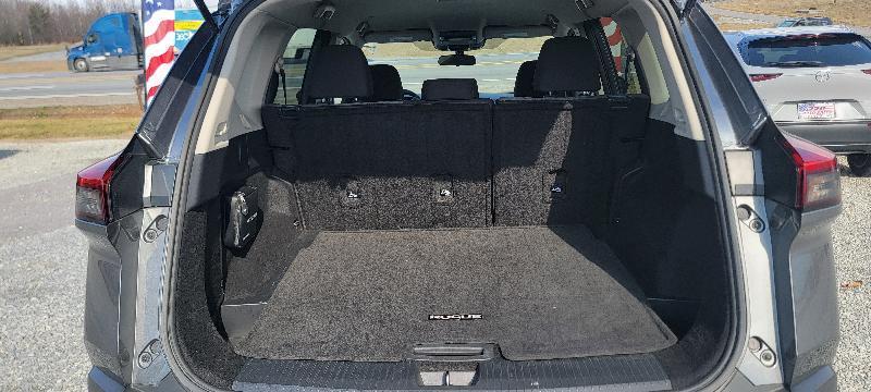 Nissan Pathfinder SV 4WD 2025