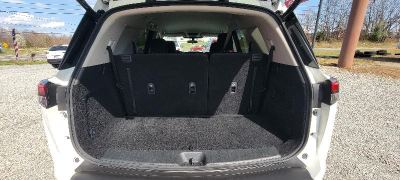 Nissan Pathfinder SV 4WD 2025