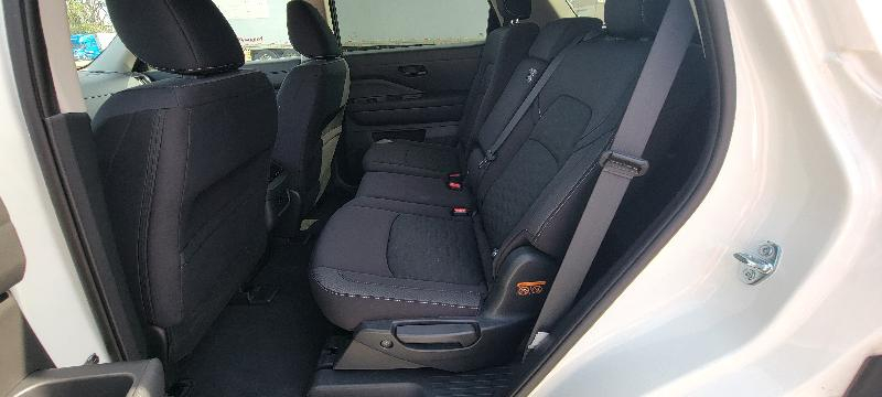 Nissan Pathfinder SV 4WD 2025