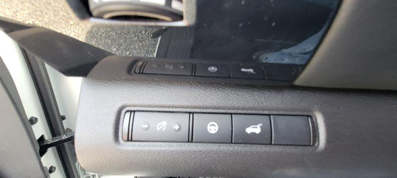 Nissan Pathfinder SV 4WD 2025