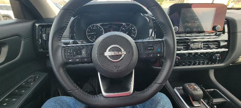 Nissan Pathfinder SV 4WD 2025