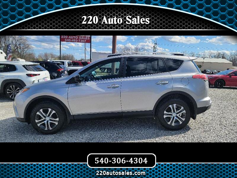 Toyota RAV4 LE AWD 2017