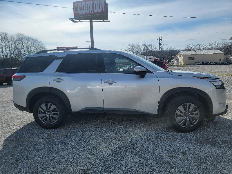 Nissan Pathfinder SV 4WD 2025