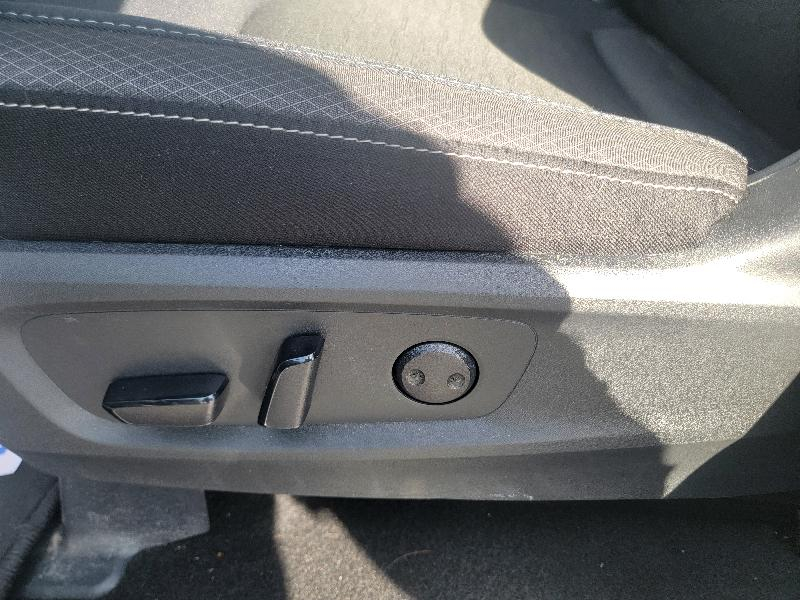 Nissan Pathfinder SV 4WD 2025