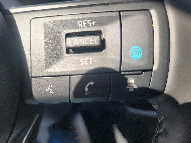 Nissan Pathfinder SV 4WD 2025