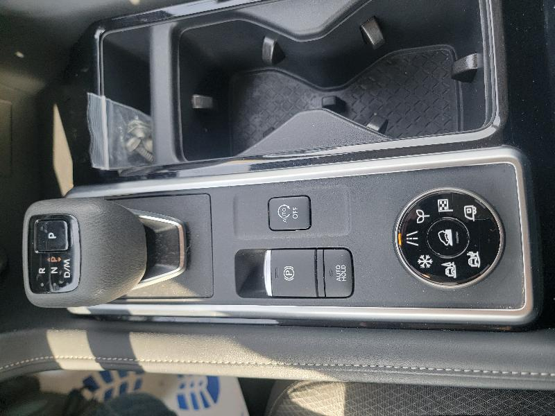 Nissan Pathfinder SV 4WD 2025