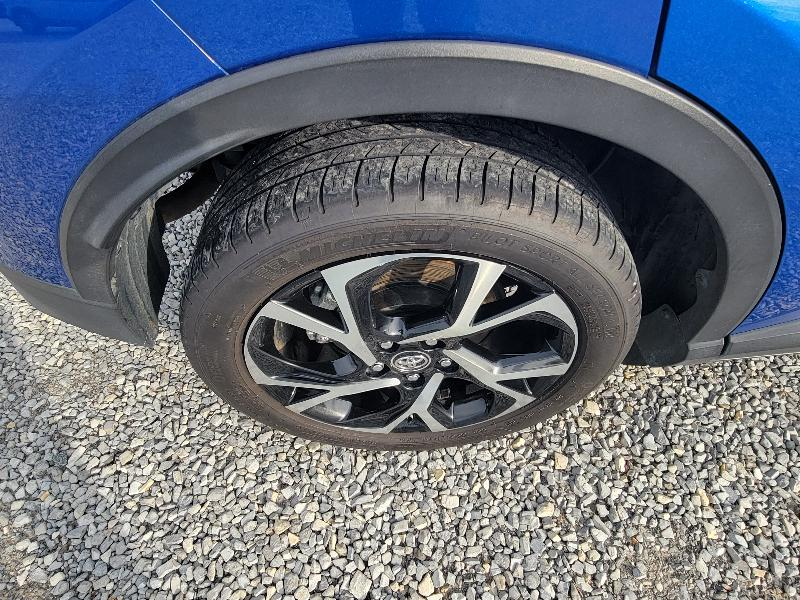 Toyota C-HR XLE 2019