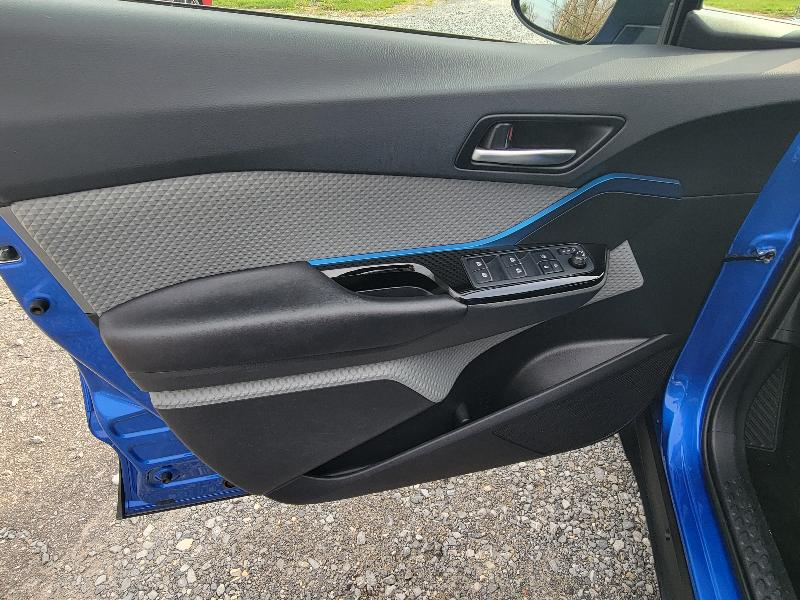 Toyota C-HR XLE 2019