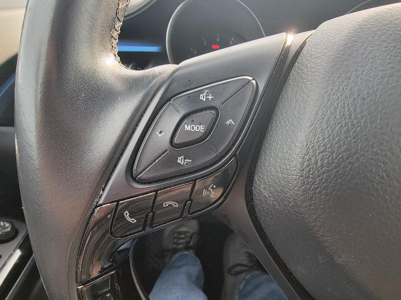 Toyota C-HR XLE 2019