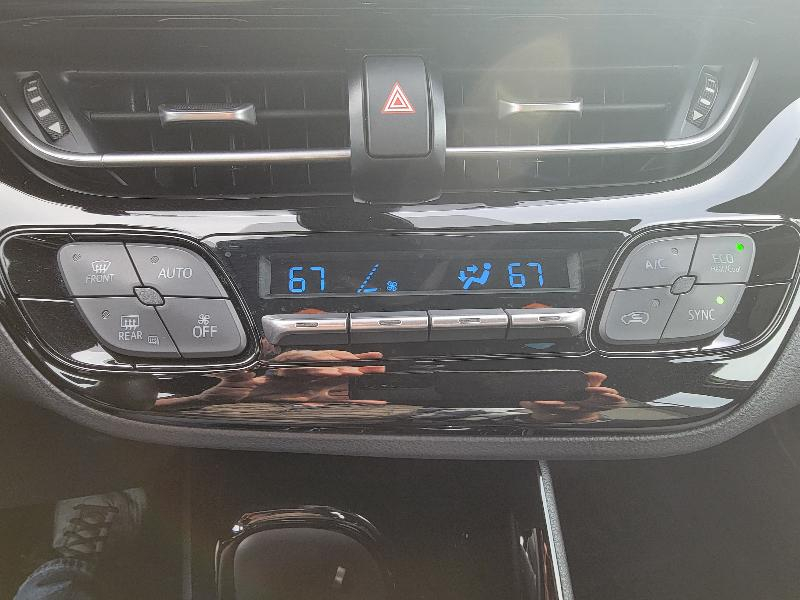 Toyota C-HR XLE 2019