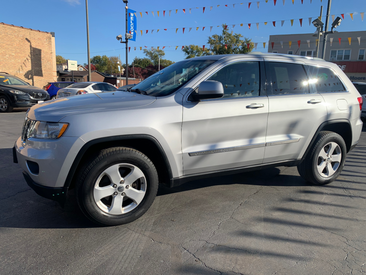 Jeep Grand Cherokee Laredo 4WD 2012 Jeep Grand Cherokee Laredo 4WD 2012