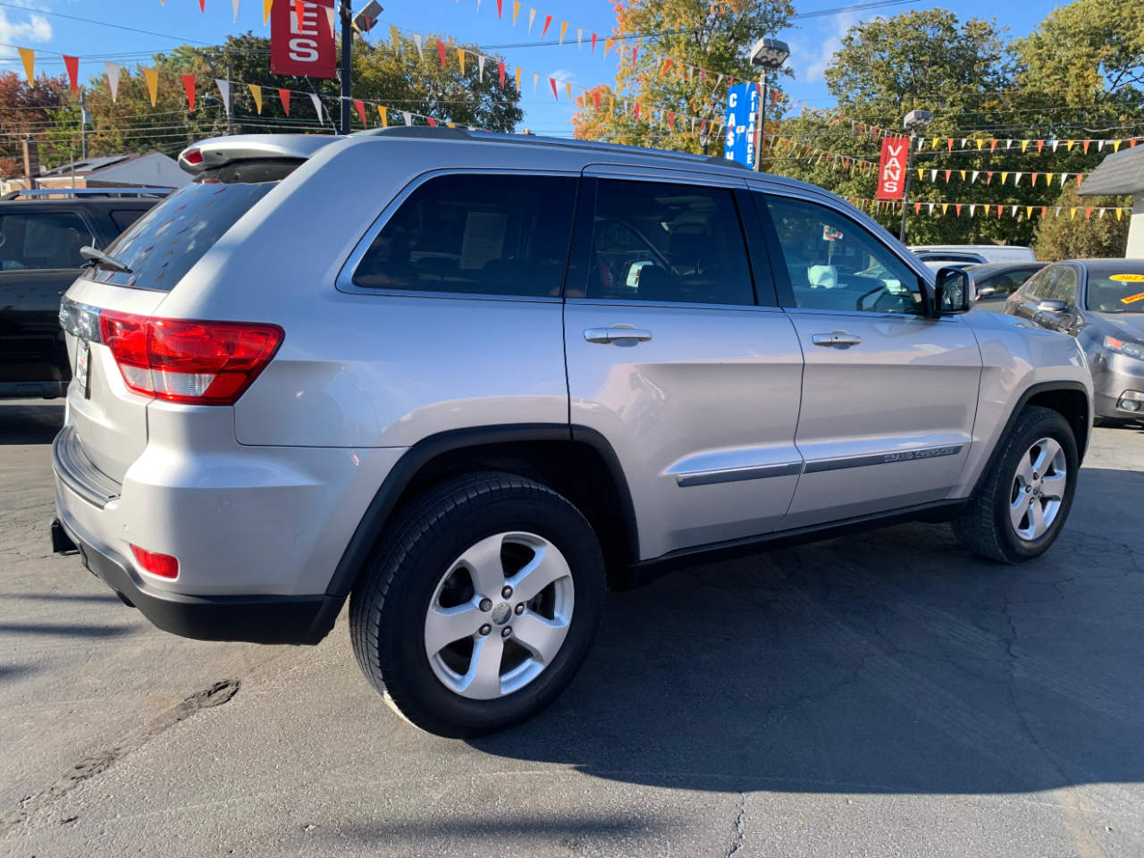 Jeep Grand Cherokee Laredo 4WD 2012 Jeep Grand Cherokee Laredo 4WD 2012