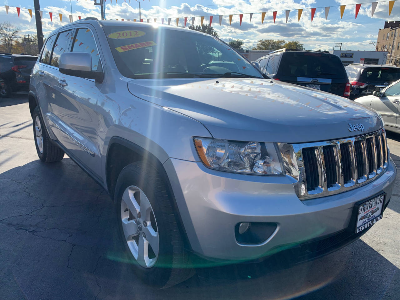 Jeep Grand Cherokee Laredo 4WD 2012 Jeep Grand Cherokee Laredo 4WD 2012