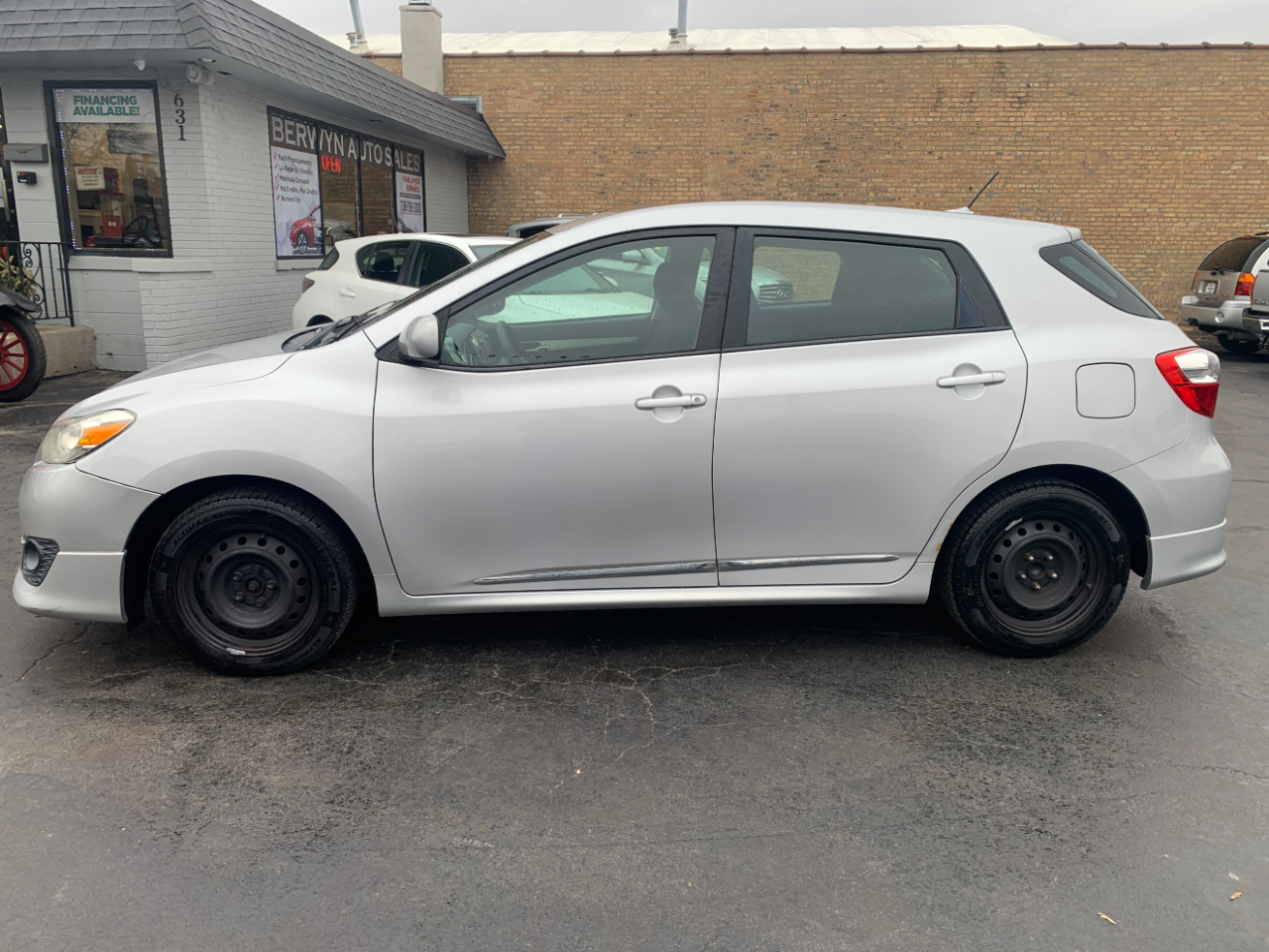 Toyota Matrix S 5-Speed AT 2009