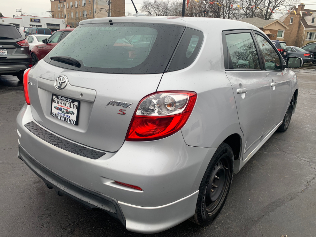 Toyota Matrix S 5-Speed AT 2009