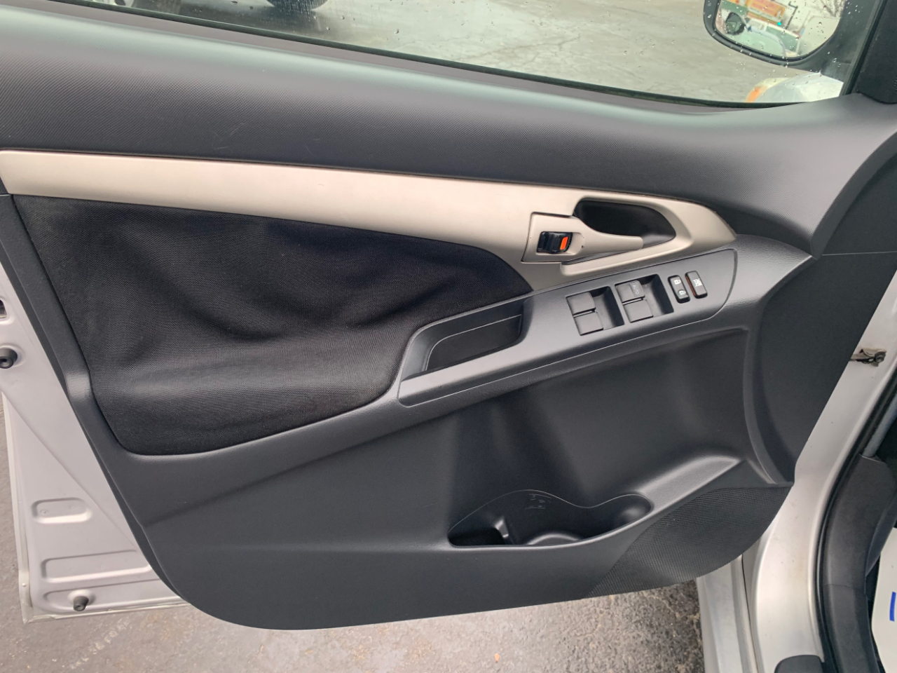 Toyota Matrix S 5-Speed AT 2009