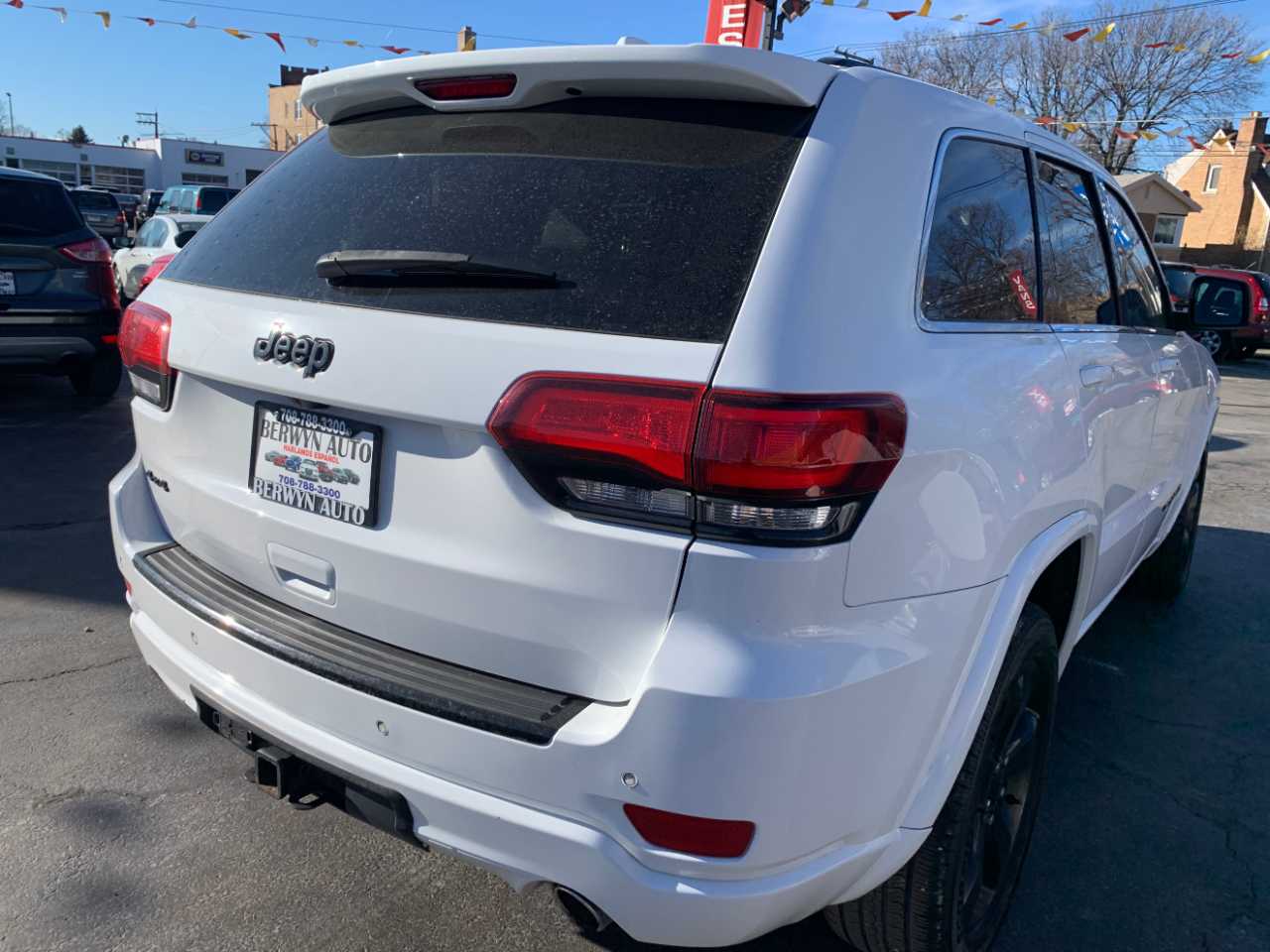 Jeep Grand Cherokee Laredo 4WD 2015