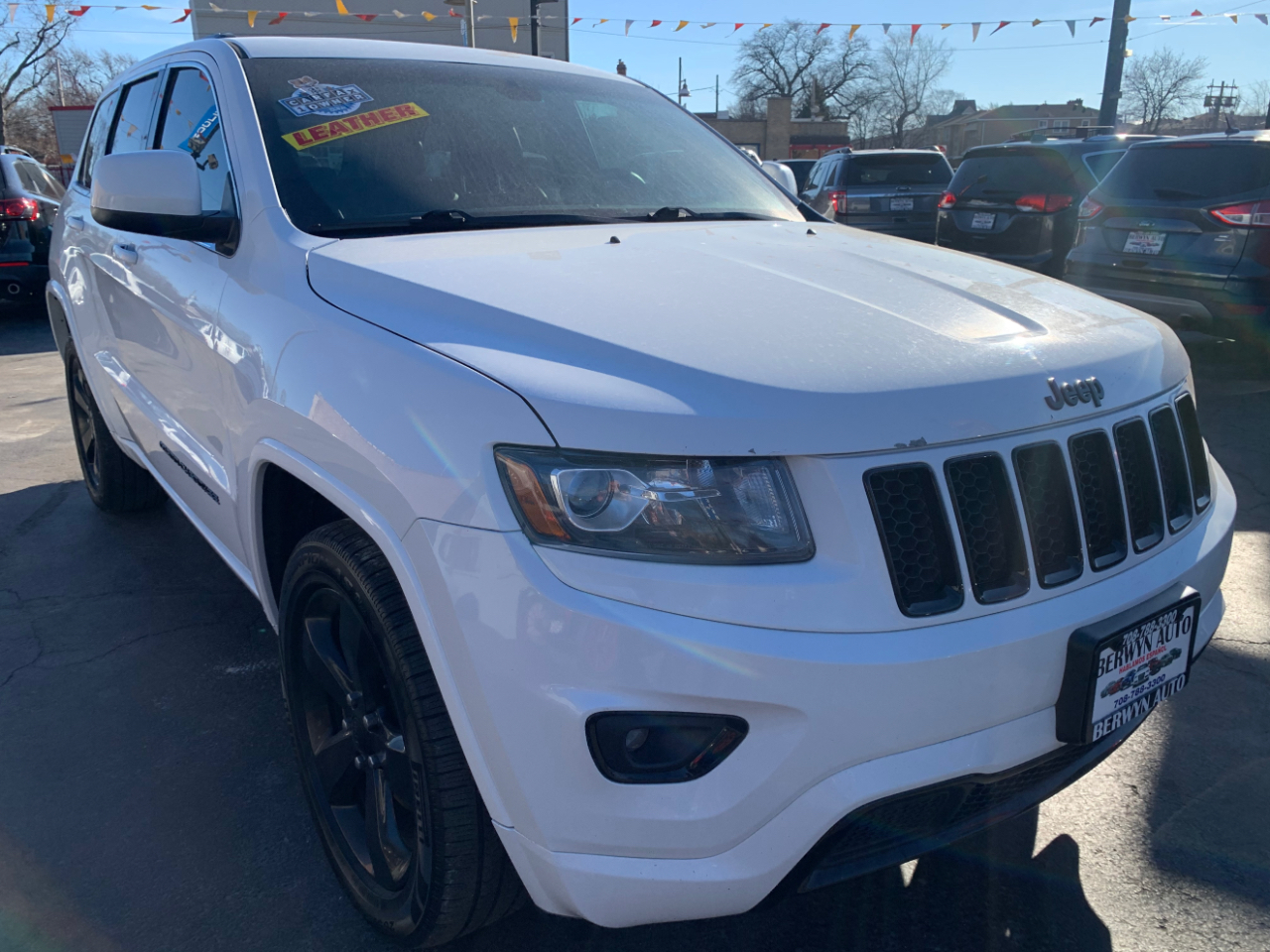 Jeep Grand Cherokee Laredo 4WD 2015