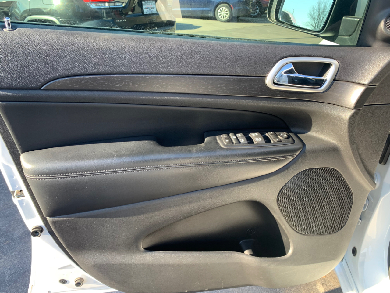 Jeep Grand Cherokee Laredo 4WD 2015