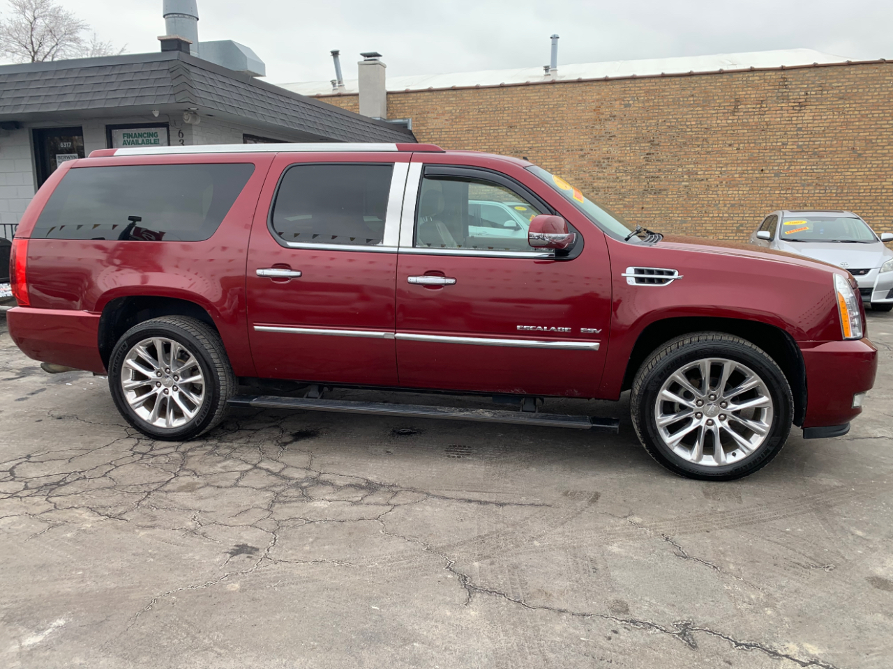 Cadillac Escalade ESV AWD Premium 2011
