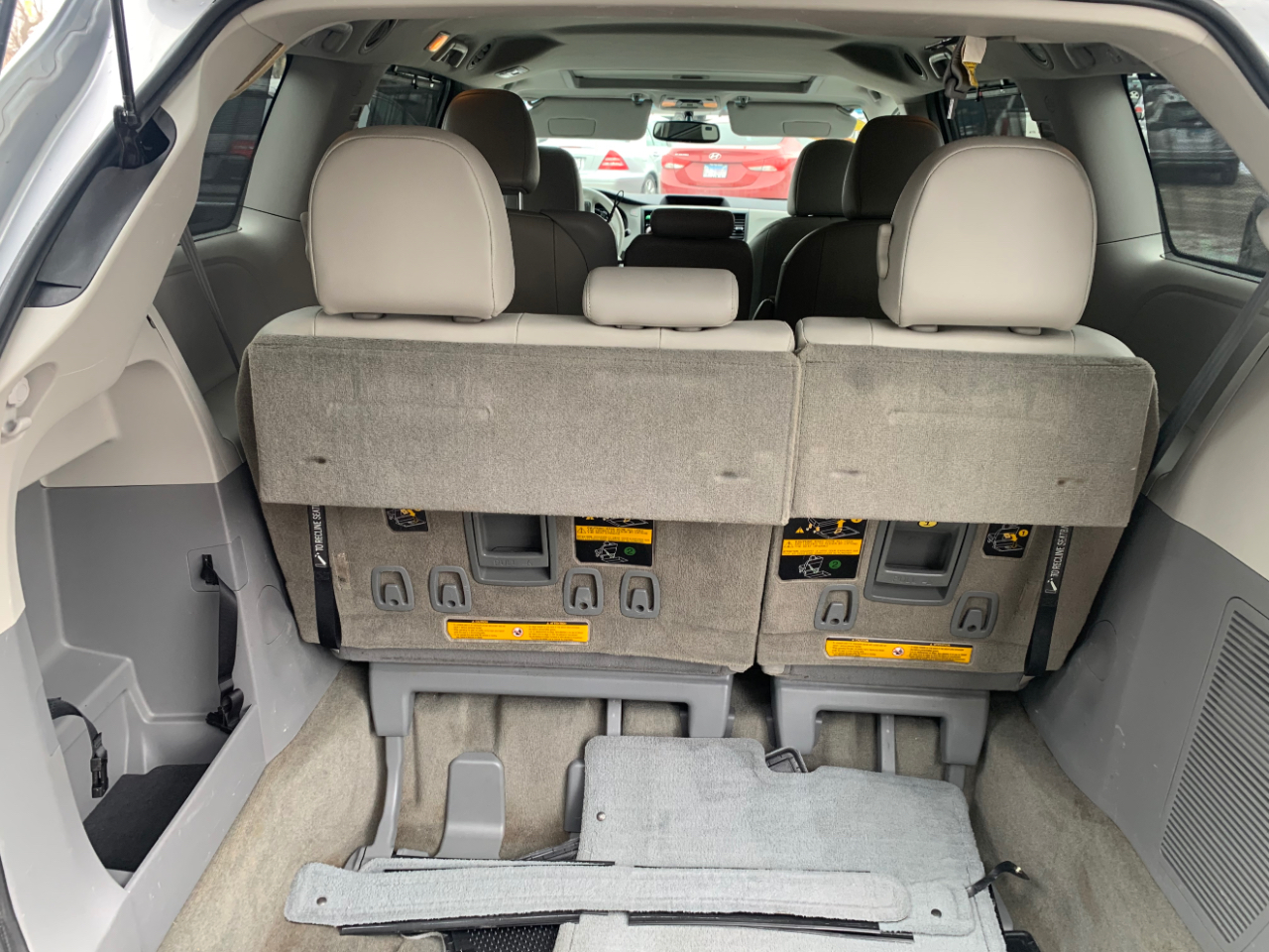 Toyota Sienna XLE FWD 8-Passenger V6 2013