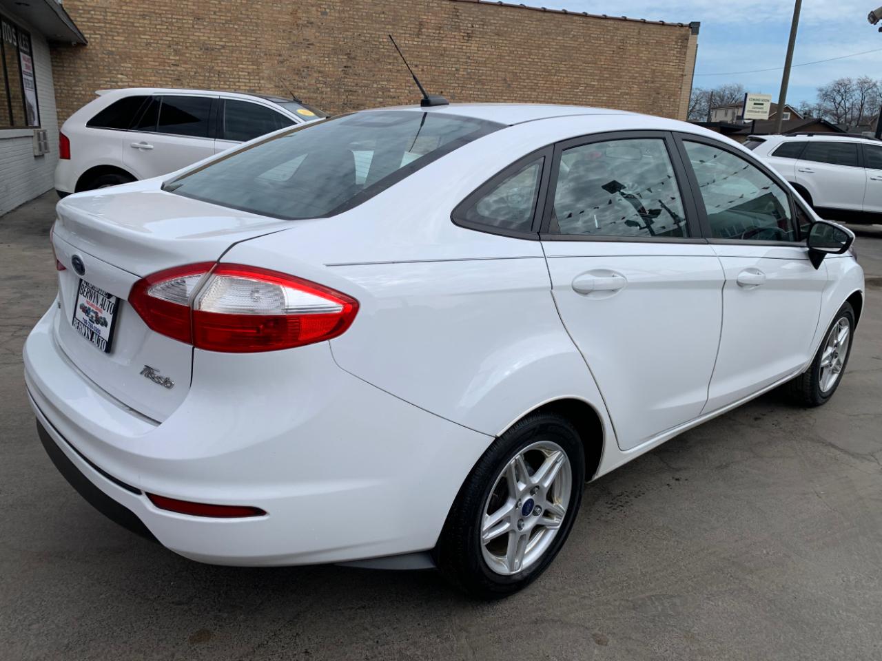 Ford Fiesta SE Sedan 2017