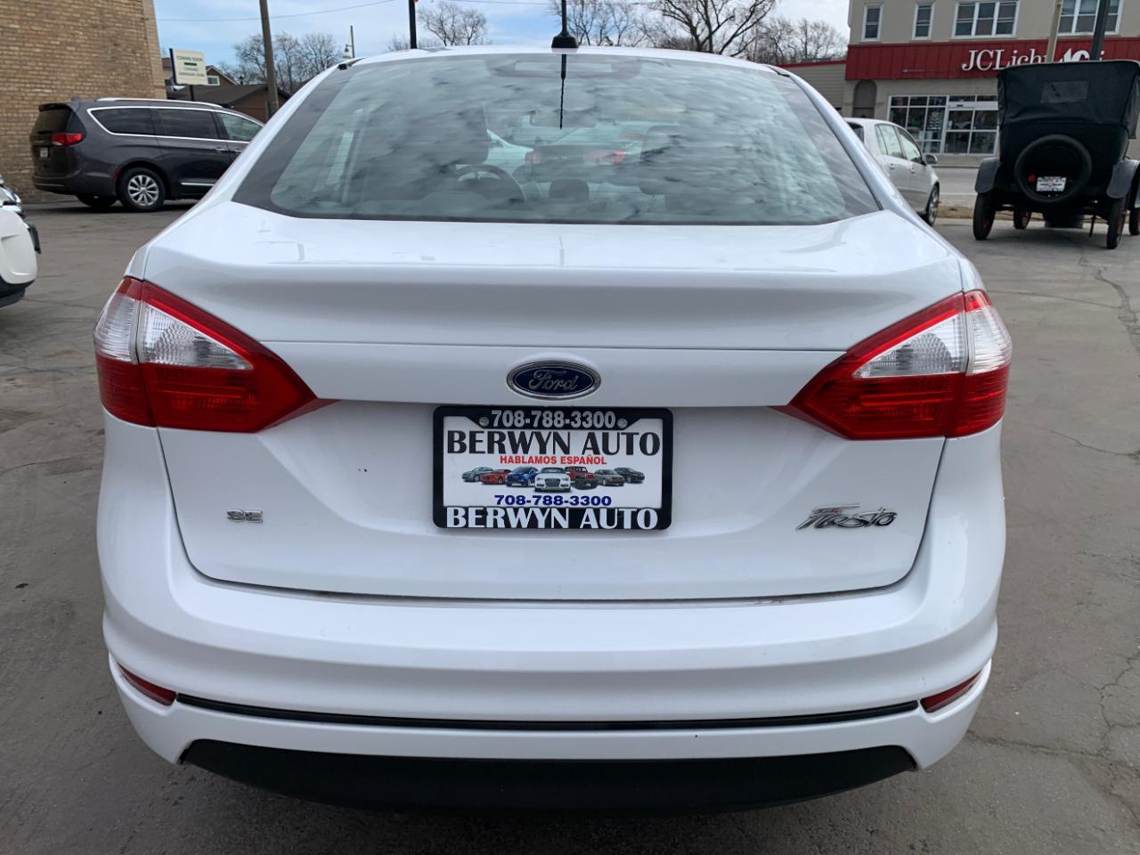 Ford Fiesta SE Sedan 2017