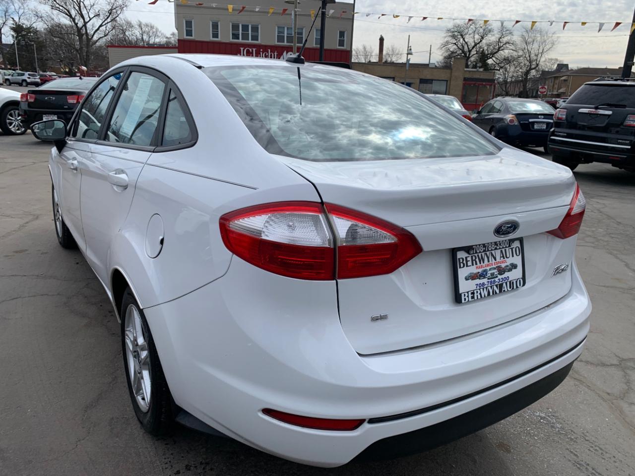 Ford Fiesta SE Sedan 2017