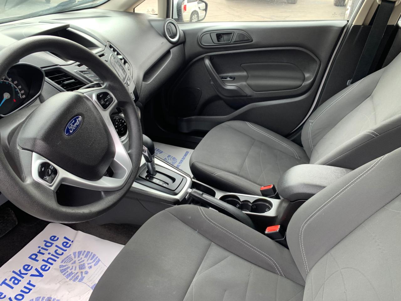 Ford Fiesta SE Sedan 2017